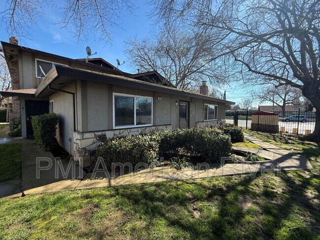Building Photo - 2803 Norcade Cir