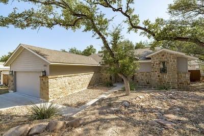 Foto principal - 1915 Owens Ln