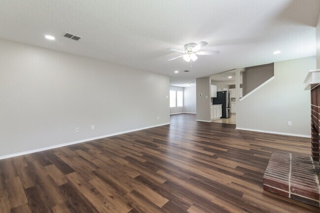 Building Photo - 1435 Foxwood Ln