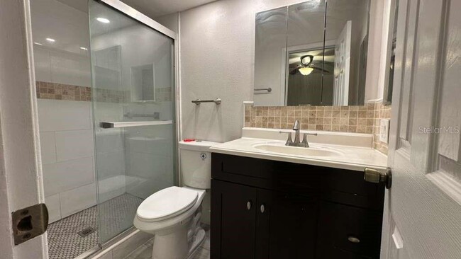 Building Photo - 6246 Oak Cluster Cir