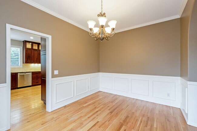 Building Photo - 28501 SW Meadows Loop, Wilsonville, OR, 97070