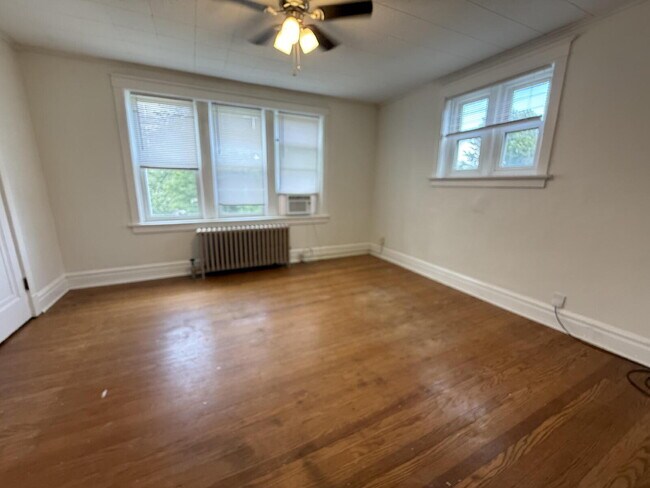 Foto del edificio - Large 1 Bed unit close to parks, great architecture and very walkable