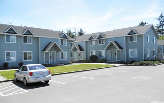 Building Photo - 1810 Sandpiper Ln