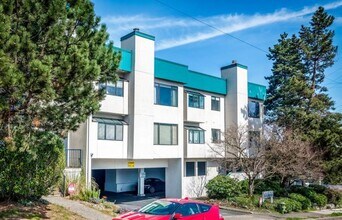 Building Photo - 1740 NE 86th St