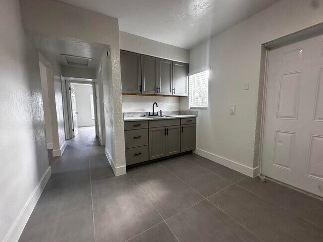 Foto del edificio - 3874 7th Ave N