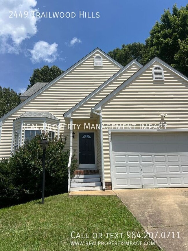 Building Photo - 2449 Trailwood Hills Dr