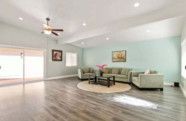 Building Photo - 4125 W 179th St