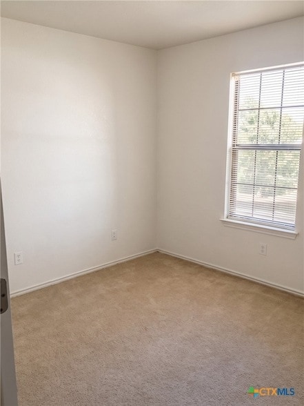 Building Photo - 306 Sumac Trail