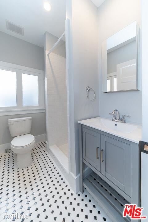 Foto del edificio - 2 br, 1.5 bath House - 38 29th Ave Apt A