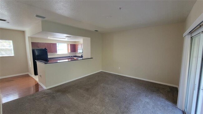 Foto del edificio - 6054 Gibson Ave