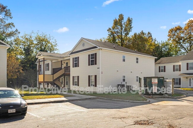 Building Photo - 3909 Prominence Pl