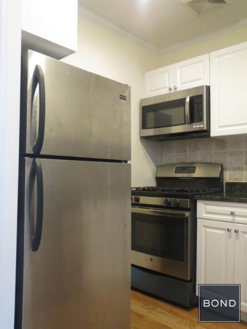 Foto del edificio - 150 W 21st St