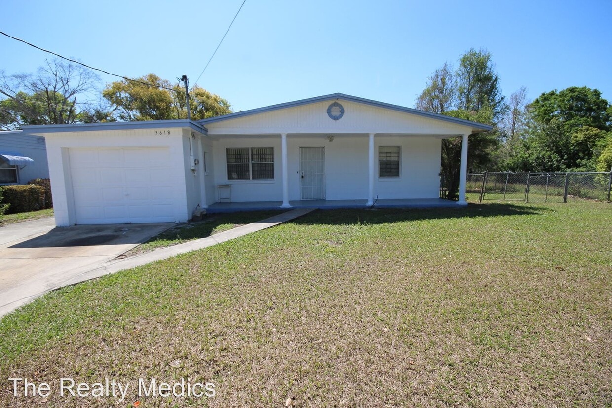 Primary Photo - 3 br, 2 bath House - 3618 Wells St