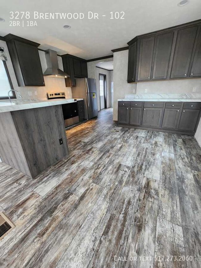 Building Photo - 3278 Brentwood Dr