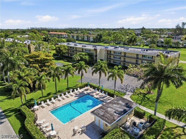 Building Photo - 1086 Forest Lakes Dr