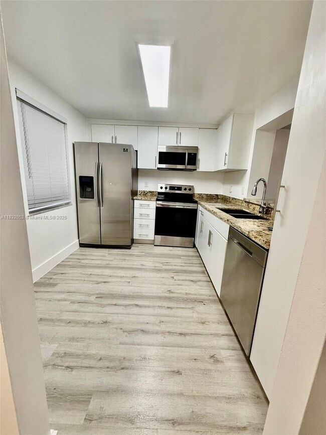 Foto del edificio - 311 SE 3rd St