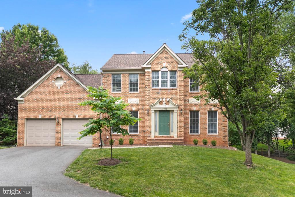 Primary Photo - 46450 Saffron Ct