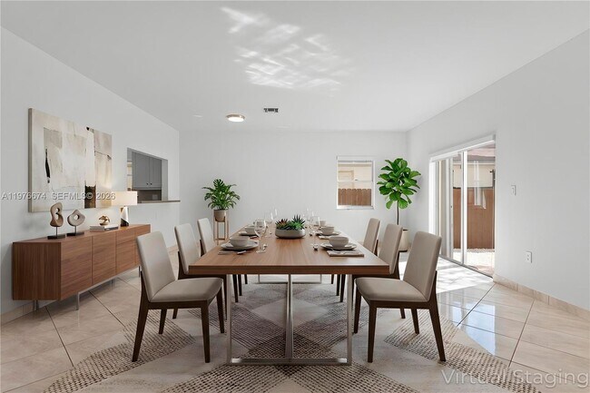 Foto del edificio - 2870 SW 21st St