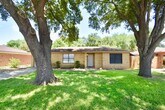 Primary Photo - 105 Apache Cir