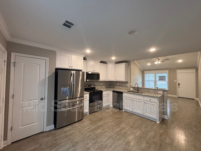 Foto del edificio - 107 Redbud Ct