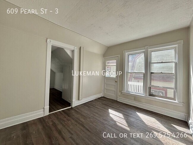 Foto del edificio - 609 Pearl St