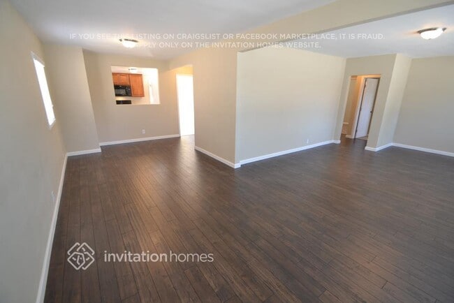 Building Photo - 1058 N Glendora Ave
