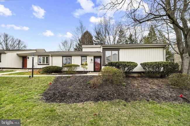 Photo - 326 Devon Way Townhome