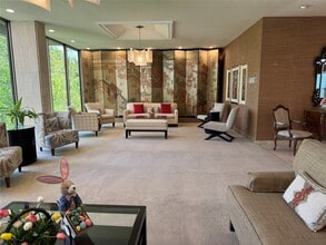 Building Photo - 49 Briar Hollow Ln