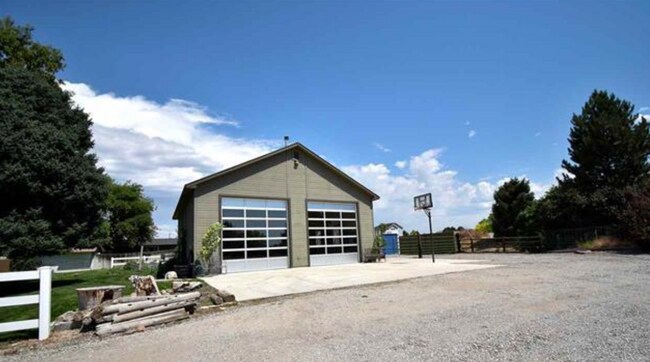 Building Photo - Unique Acreage Property with Shop Space & Business Space Potential | South Meridian