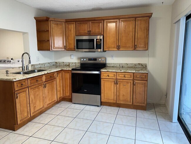 Foto del edificio - 3094 Bermwood Ln
