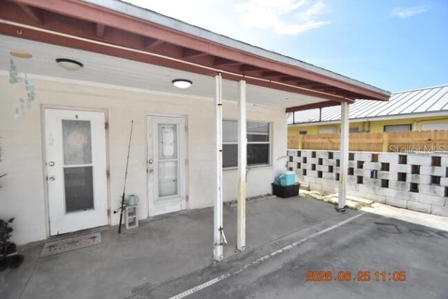 Building Photo - 146 Coral Ave