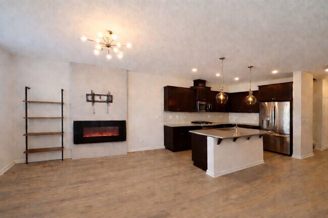 Foto del edificio - Beautiful 3BD Home in Hillsboro!!