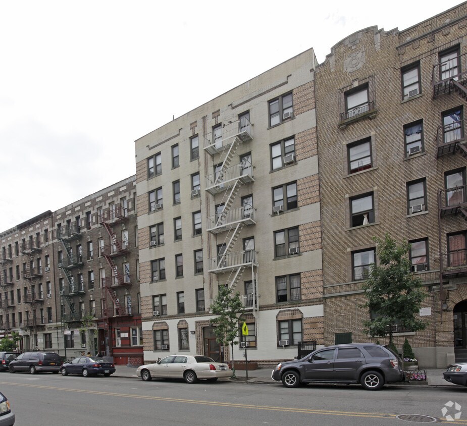Primary Photo - 117-119 Vermilyea Ave