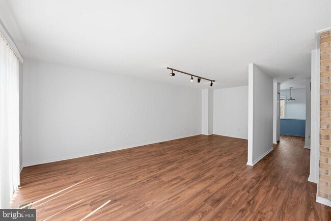 Foto del edificio - 1747 Cy Ct