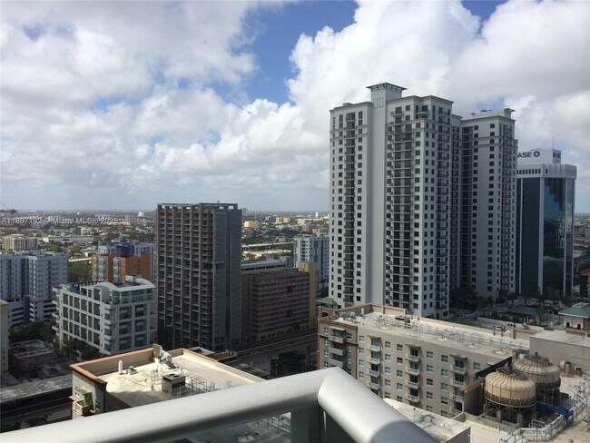 Foto del edificio - 1100 S Miami Ave