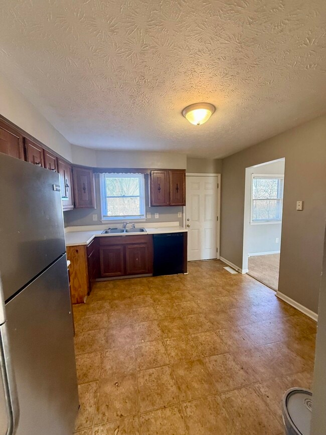 Foto del edificio - 388 S Eagle Creek Dr