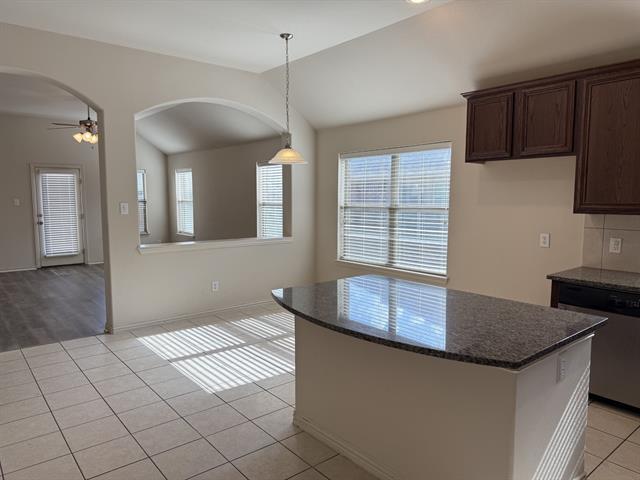 Building Photo - 5121 Hidden Knolls Dr