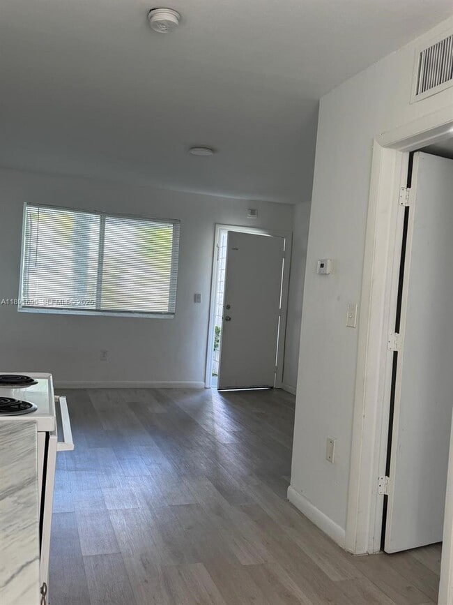 Building Photo - 660 NE 88th Terrace