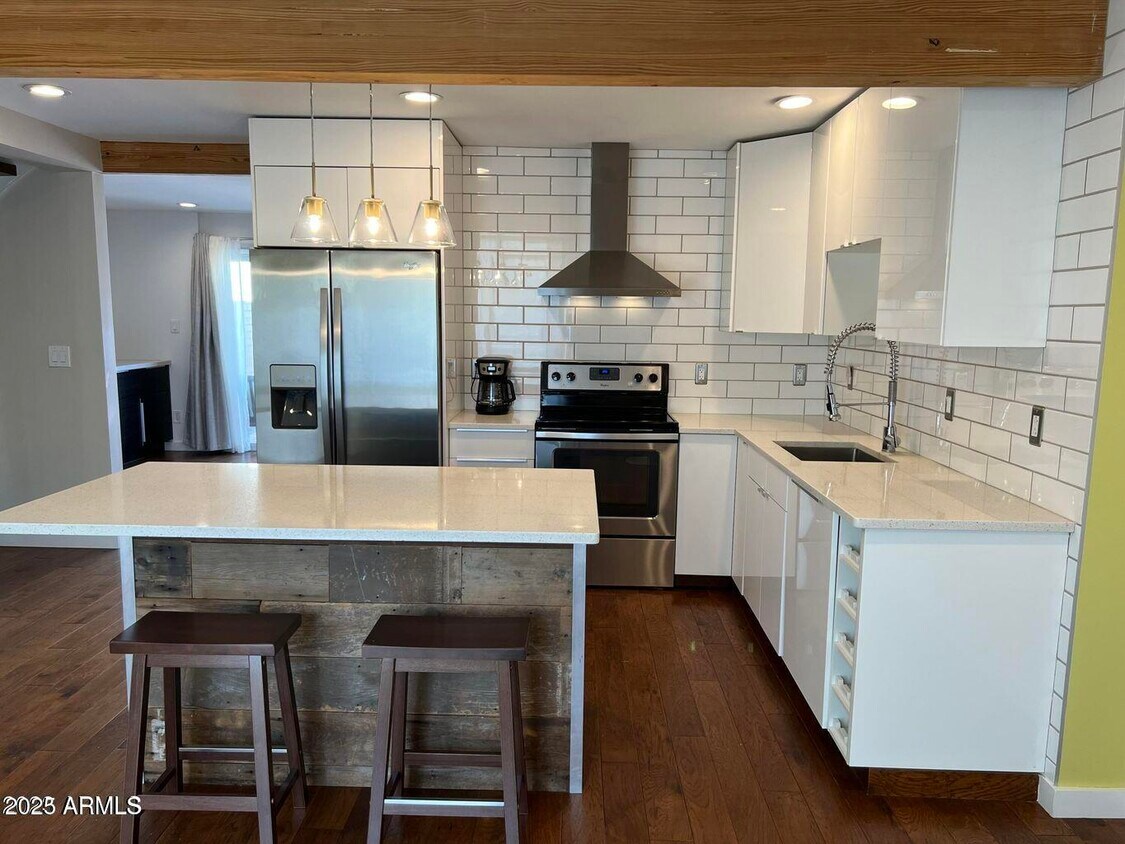 Foto principal - 7740 E Heatherbrae Ave