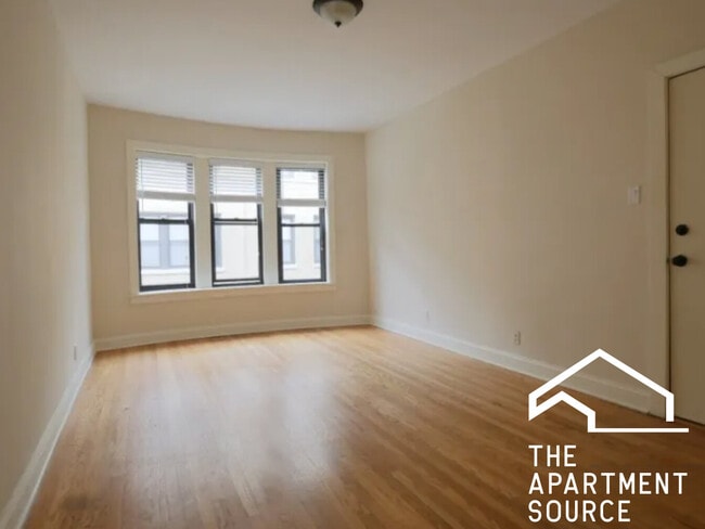 Building Photo - 4040 N Ashland Ave