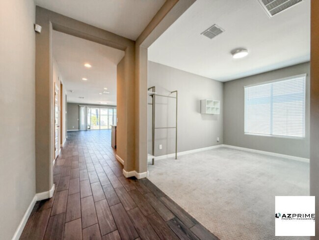Foto del edificio - Exceptional 3/2.5 Laveen House - Spacious ...