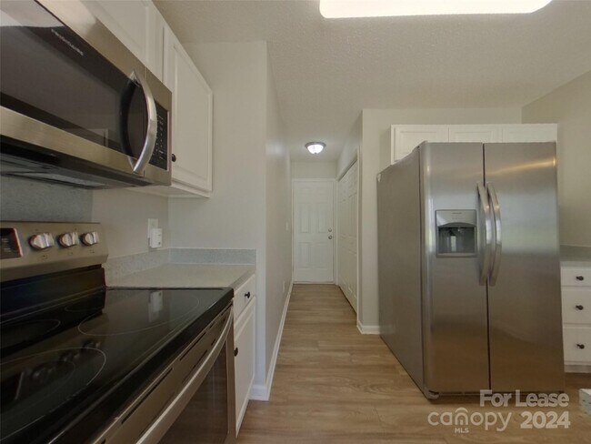 Building Photo - 7820 Euler Way