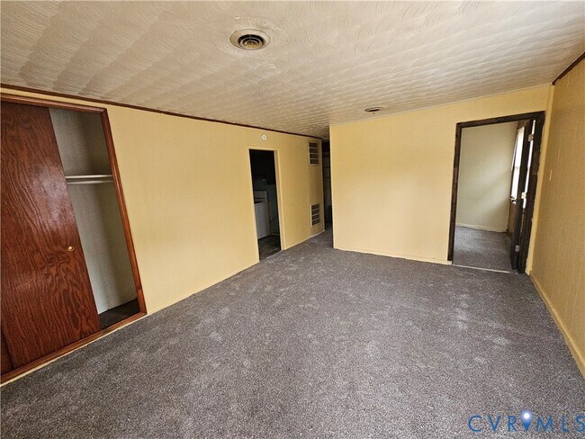 Foto del edificio - 2206 Ford Ave