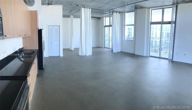 Building Photo - 2100 Van Buren St