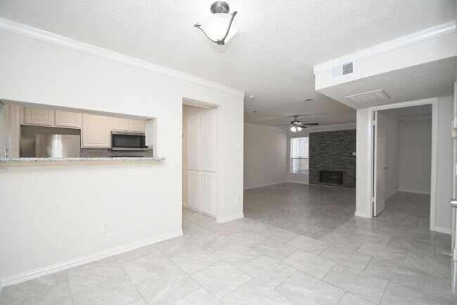 Foto del edificio - 2277 S Kirkwood Rd