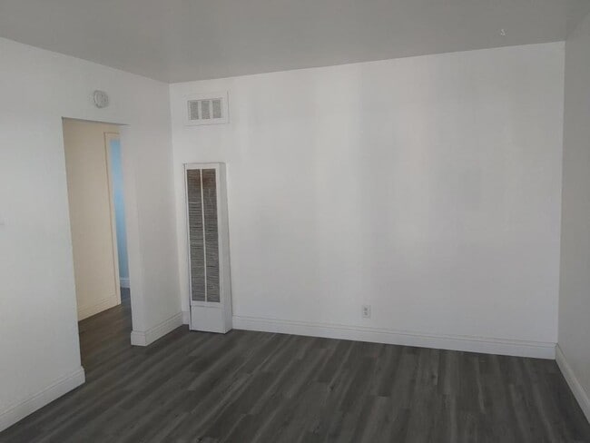 Building Photo - 3544 Auburn Blvd Sacramento CA 95821