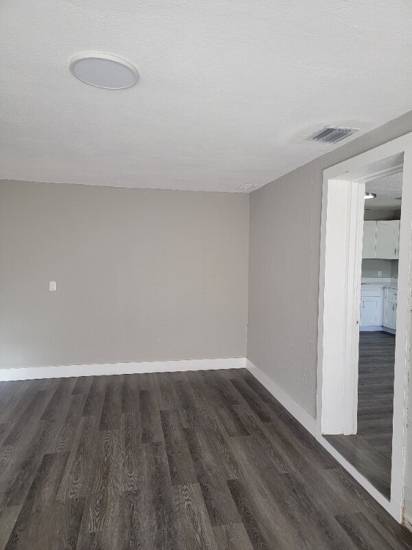 Building Photo - 2441 NW 26th St