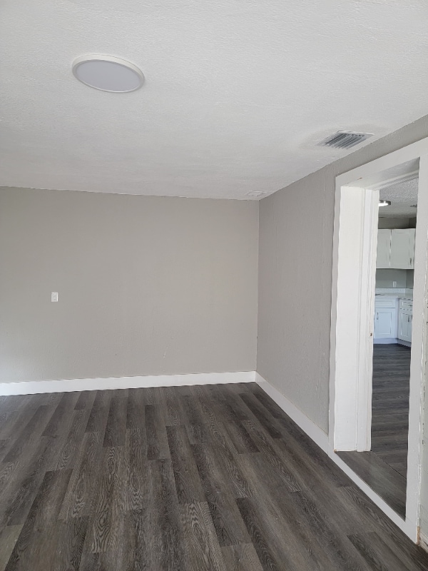 Foto del edificio - 2441 NW 26th St