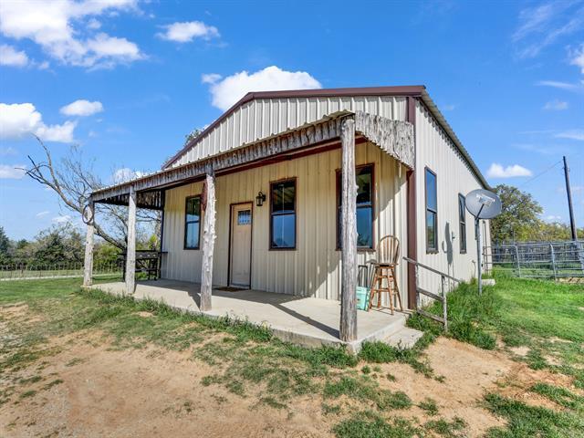 Foto del edificio - 4507 Co Rd 2690