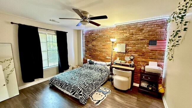 Building Photo - 379 Dove Valley Rd